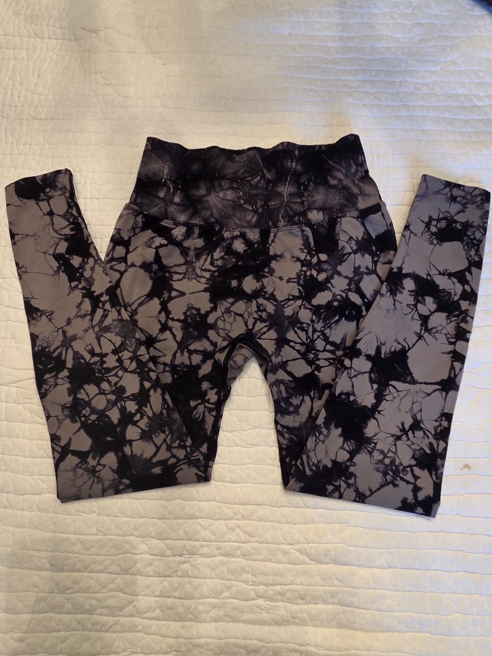 Tie-Dye Leggings - Black and Gray Size Small